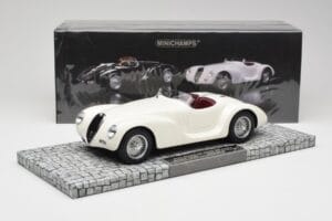 Alfa Romeo 6C 2500 SS Corsa Spider White Minichamps 1:18 107120232 Resin — photo 6 of 6