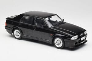 Alfa Romeo 75 Turbo Evoluzione Black MCG 1:18 MCG18429 Diecast — photo 4 of 6