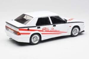 Alfa Romeo 75 Turbo Evoluzione White MCG 1:18 MCG18430 Diecast — photo 2 of 6