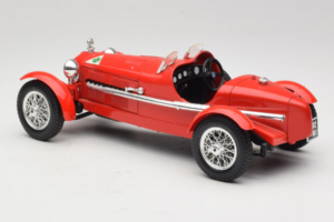 Alfa Romeo 8C 2300 Monza Red Bburago 1:18 3014 Diecast — photo 5 of 6