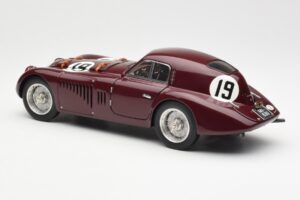 Alfa Romeo 8C 2900 B Speciale #19 24 Hours of Le Mans 1938 CMC 1:18 M-111 Diecast — photo 5 of 6