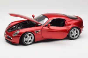 Alfa Romeo 8C Competizione Red Bburago 1:18 18-11021 Diecast — photo 2 of 8