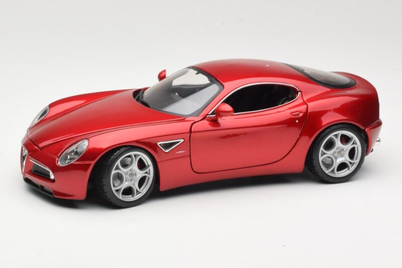 Alfa Romeo 8C Competizione Red Bburago 1:18 18-11021 Diecast