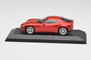 Alfa Romeo 8C Competizione Alfa Red Minichamps 1:43 403120523 Diecast