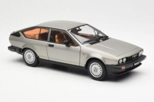 Alfa Romeo Alfetta GTV 2.0 Grey Metallic AUTOart 1:18 70147 Diecast — photo 6 of 8