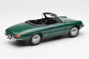 Alfa Romeo Duetto Spider Green AUTOart 1:18 70138 Diecast — photo 3 of 8