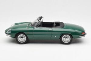 Alfa Romeo Duetto Spider Green AUTOart 1:18 70138 Diecast — photo 4 of 8