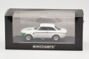 Alfa Romeo Giulia 1300 GTA Junior White Minichamps 1:43 400120601 Diecast — photo 3 of 3