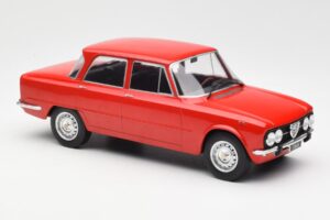 Alfa Romeo Giulia Nuova Super Red MCG 1:18 MCG18145 Diecast — photo 4 of 6