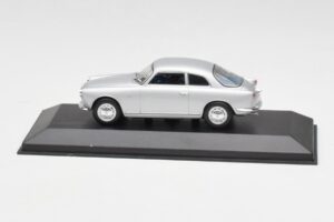 Alfa Romeo Giulietta Sprint Silver Minichamps 1:43 400120400 Diecast