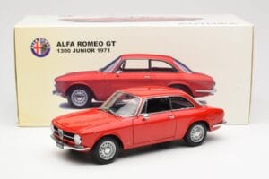 Alfa Romeo GT 1300 Junior LHD Red AUTOart 1:18 70131 Diecast — photo 8 of 8