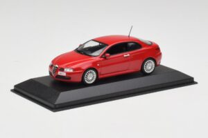 Alfa Romeo GT Alfa Red Minichamps 1:43 400120321 Diecast — photo 2 of 4