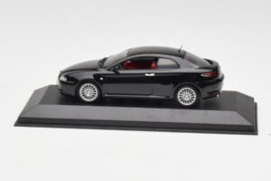 Alfa Romeo GT Black Minichamps 1:43 400120320 Diecast