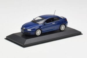 Alfa Romeo GT Dark Blue Metallic Minichamps 1:43 400120326 Diecast — photo 2 of 4