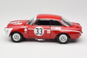 Alfa Romeo GTA 1300 Junior #33 T. Hezemans / G. van Lennep Hezemans Jarama 1972 Minichamps 1:18 100721233 Diecast — photo 4 of 8