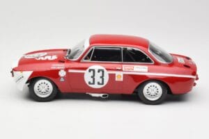 Alfa Romeo GTA 1300 Junior #33 T. Hezemans / G. van Lennep Division 1 Winners 4 Hours of Jarama 1972 Minichamps 1:18 15572123 — photo 3 of 6