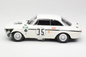 Alfa Romeo GTA 1300 Junior #35 C. Colzani / Pooky / G. Venturi 4 Hours of Jarama 1972 Minichamps 1:18 155721235 Diecast — photo 3 of 6