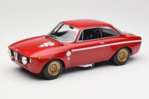 Alfa Romeo GTA 1300 Junior Red Minichamps 1:18 155120020 Diecast