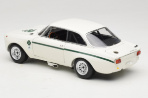Alfa Romeo GTA 1300 Junior White Minichamps 1:18 100120501 Diecast — photo 7 of 8