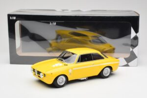 Alfa Romeo GTA 1300 Junior Yellow Minichamps 1:18 155120024 Diecast — photo 6 of 6