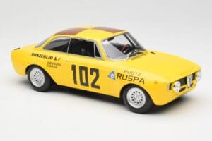 Alfa Romeo GTA 1300 #102 Squadra Corse R. Zanetti / M. Ruspa / Monzeglio Targa Florio 1971 Minichamps 1:18 155711202 Diecast — photo 4 of 6