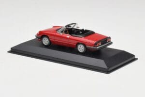 Alfa Romeo Spider 2000 Alfa Red Minichamps 1:43 436120760 Diecast — photo 3 of 4