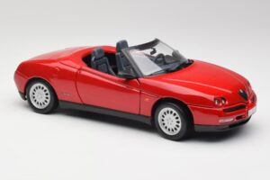 Alfa Romeo Spider 916 Alfa Red Maisto 1:18 50278 Diecast — photo 6 of 8