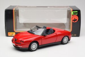 Alfa Romeo Spider 916 Alfa Red Maisto 1:18 50278 Diecast — photo 8 of 8