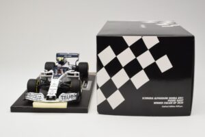 AlphaTauri Honda AT01 #10 P. Gasly Winner Italian GP 2020 Minichamps 1:18 117200810 Diecast — photo 6 of 6