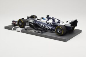AlphaTauri AT03 #10 P. Gasly Bahrain GP 2022 Minichamps 1:18 117220110 Diecast — photo 5 of 6