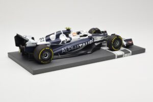 AlphaTauri AT03 #22 Y. Tsunoda Bahrain GP 2022 Minichamps 1:18 117220122 Diecast — photo 3 of 6