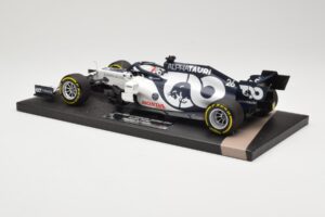 AlphaTauri Honda AT01 #26 D. Kvyat Italian GP 2020 Minichamps 1:18 117200826 Diecast — photo 5 of 6