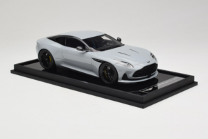 Aston Martin DB12 Nardo Gray MotorHelix 1:18 MH027NG Resin — photo 4 of 7