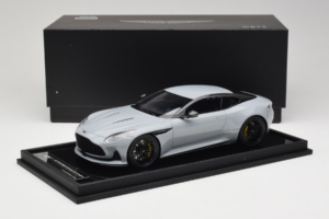 Aston Martin DB12 Nardo Gray MotorHelix 1:18 MH027NG Resin — photo 7 of 7