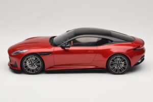 Aston Martin DB12 Hyper Red GT Spirit 1:18 GT936 Resin — photo 3 of 6