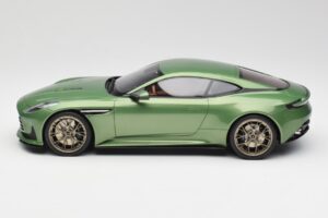 Aston Martin DB12 Green GT Spirit 1:18 GT466 Resin — photo 3 of 5
