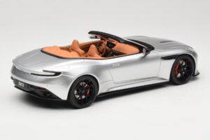 Aston Martin DB12 Volante Silver GT Spirit 1:18 GT945 Resin — photo 2 of 6