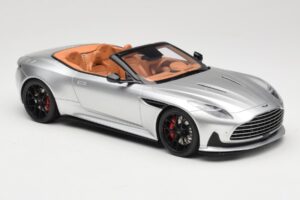 Aston Martin DB12 Volante Silver GT Spirit 1:18 GT945 Resin — photo 4 of 6