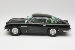 Aston Martin DB5 California Sage Chrono 1:18 H1001 Diecast — photo 4 of 8