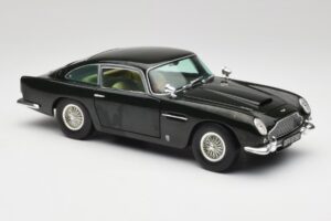 Aston Martin DB5 California Sage Chrono 1:18 H1001 Diecast — photo 6 of 8
