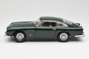 Aston Martin DB5 RHD Green AUTOart 1:18 70024 Diecast — photo 4 of 8