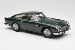 Aston Martin DB5 RHD Green AUTOart 1:18 70024 Diecast — photo 6 of 8