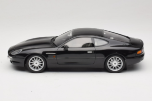 Aston Martin DB7 Bowland Black Cult Models 1:18 CML187-2 Resin — photo 3 of 6