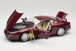 Aston Martin DB7 Red Guiloy 1:18 67550 Diecast — photo 2 of 8