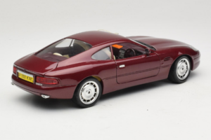 Aston Martin DB7 Red Guiloy 1:18 67550 Diecast — photo 3 of 8