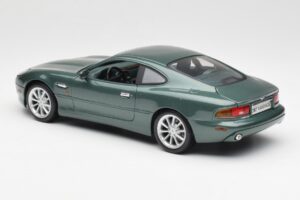 Aston Martin DB7 Vantage Green Maisto 1:18 36880 Diecast — photo 7 of 8