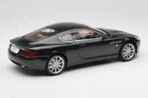 Aston Martin DB9 Black Solido 1:18 15025600 Diecast — photo 3 of 8