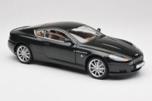 Aston Martin DB9 Black Solido 1:18 15025600 Diecast — photo 6 of 8