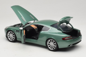 Aston Martin DB9 Green Minichamps 1:18 150137322 Diecast — photo 5 of 8