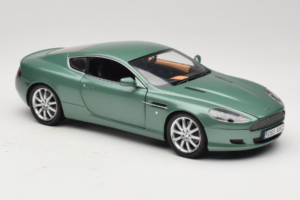 Aston Martin DB9 Green Minichamps 1:18 150137322 Diecast — photo 6 of 8